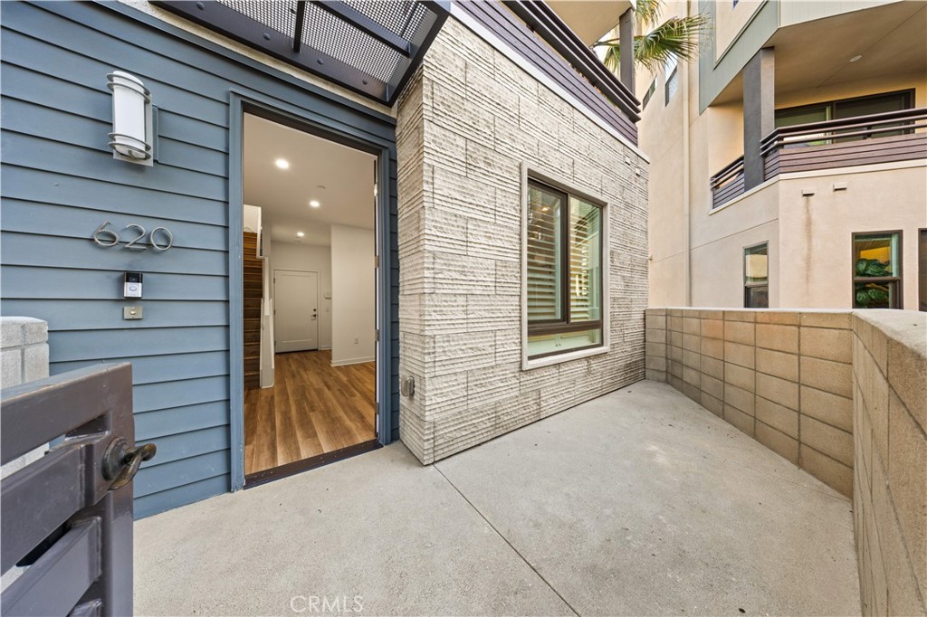 Properties 3 620 Cardiff Reef