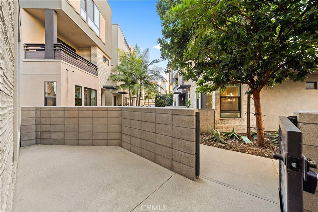 Properties 4 620 Cardiff Reef