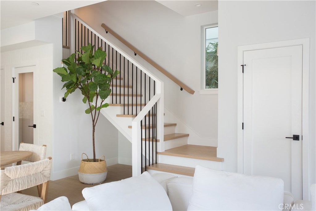 109 Onyx Avenue
