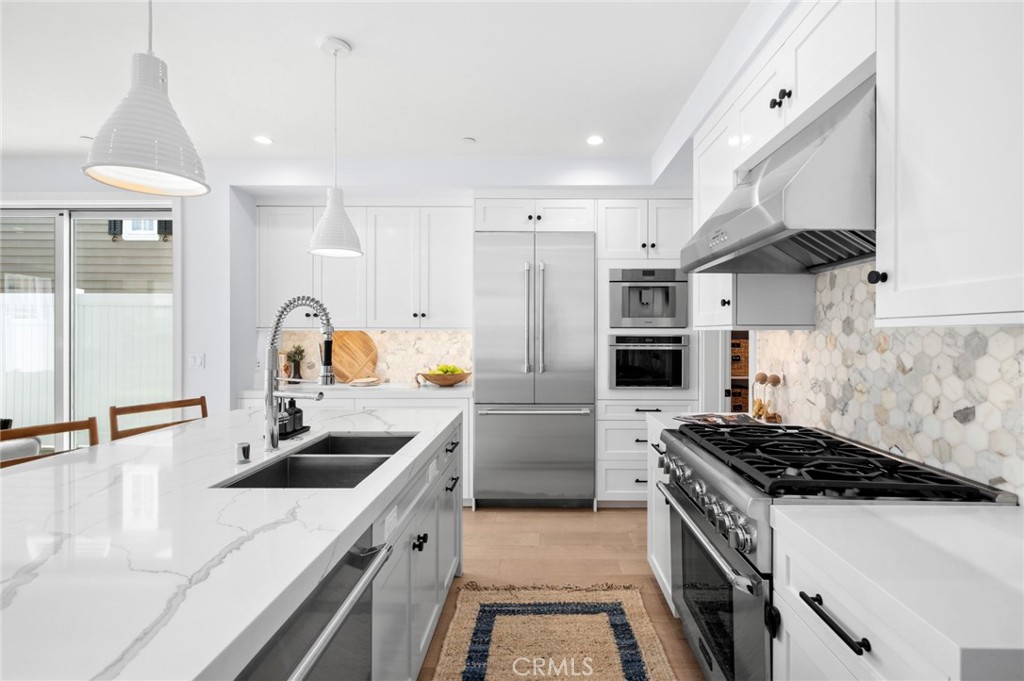 109 Onyx Avenue