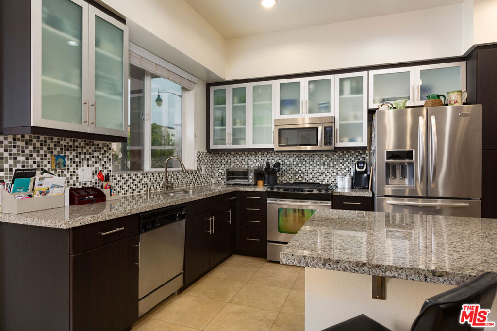Primera Terra - Residential Lease