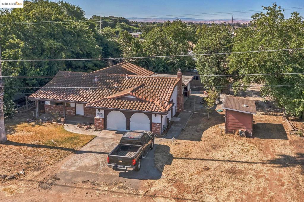 501 De Fremery Dr