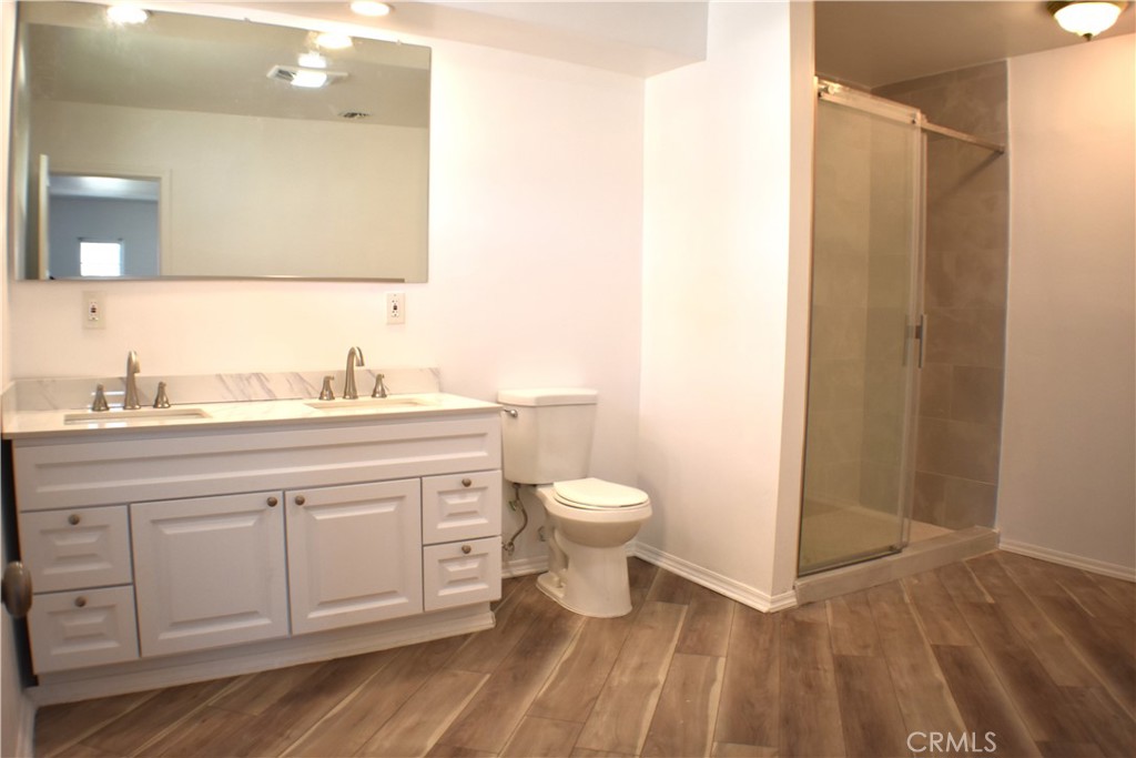 Properties 4 13951 Terra Bella Street