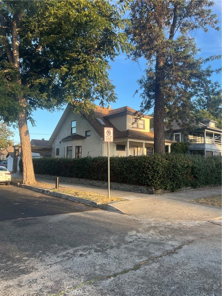 807 N Gibbs