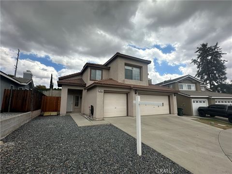 Photo of 10245 Shale Ln, Mentone, CA 92359 (MLS # IG26056254)