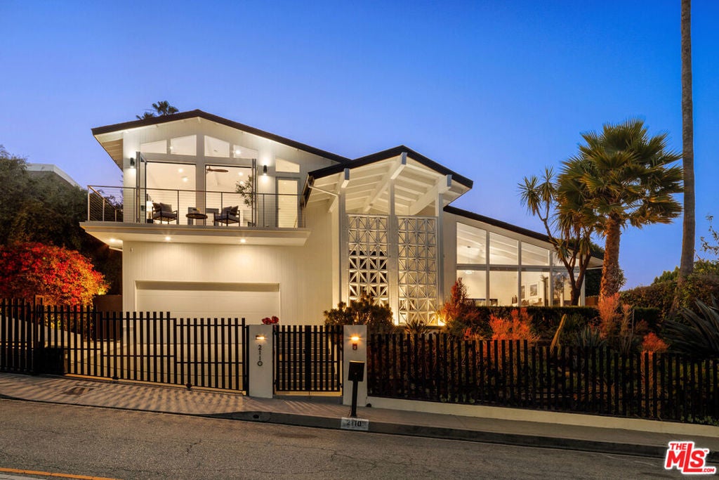 2110 Westridge Road