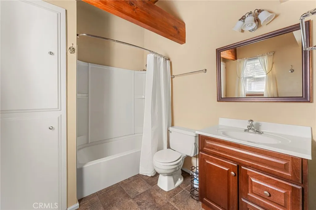 Running Springs, California 92382, United States, 3 Bedrooms Bedrooms, ,2 BathroomsBathrooms,Residential,Pending,182296