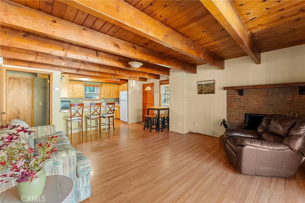 Running Springs, California 92382, United States, 3 Bedrooms Bedrooms, ,2 BathroomsBathrooms,Residential,Pending,182296