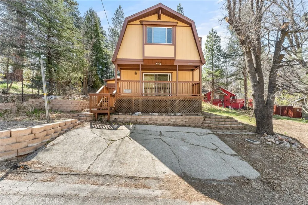 Running Springs, California 92382, United States, 3 Bedrooms Bedrooms, ,2 BathroomsBathrooms,Residential,Pending,182296