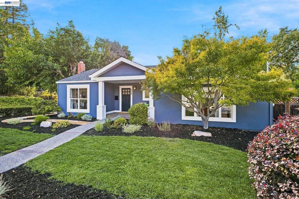 408 Amaral Cir