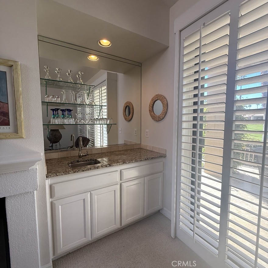 Palm Valley CC (32420) - Residential Lease