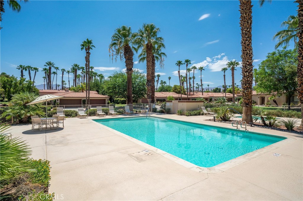 Palm Valley CC (32420) - Residential Lease