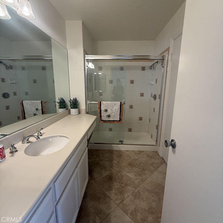 Palm Valley CC (32420) - Residential Lease