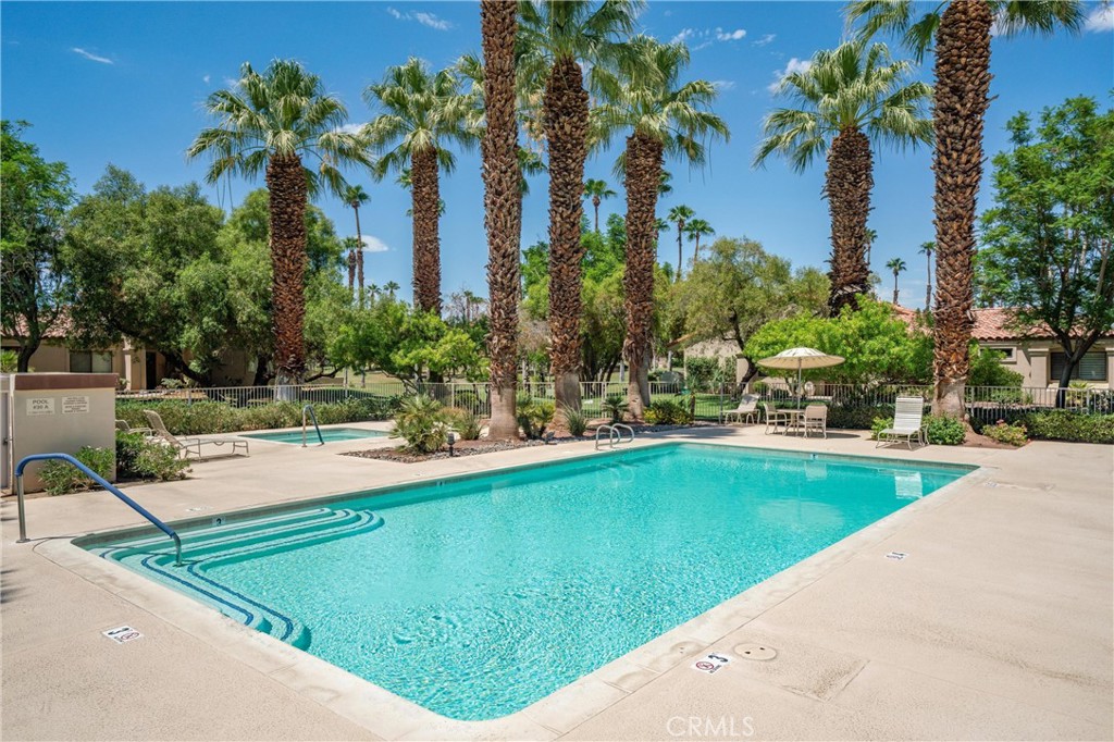 Palm Valley CC (32420) - Residential Lease