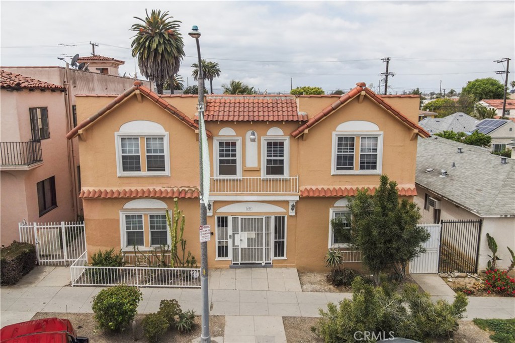 1495 Cedar Avenue