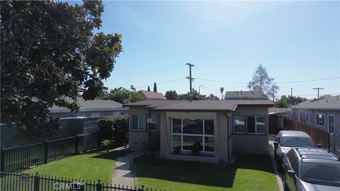 Photo of 1788 W 37th Pl. Pl, Los Angeles, CA 90018 (MLS # SB26023065)
