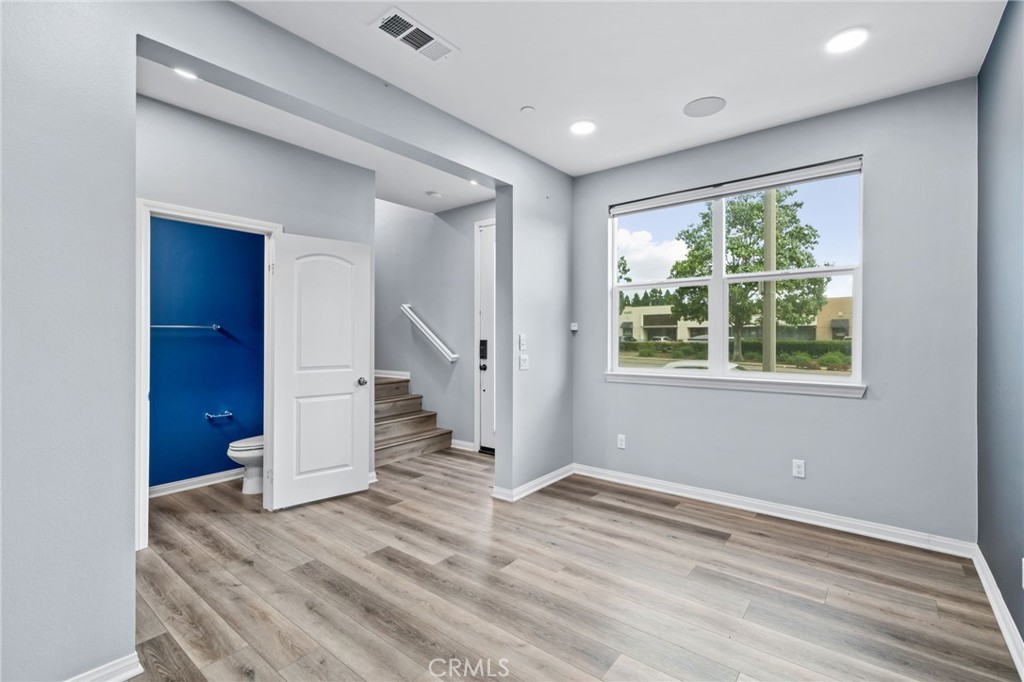 7819 Paxton Place
