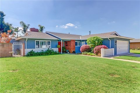 Photo of 1046 E Trenton Ave, Orange, CA 92867 (MLS # OC25231617)