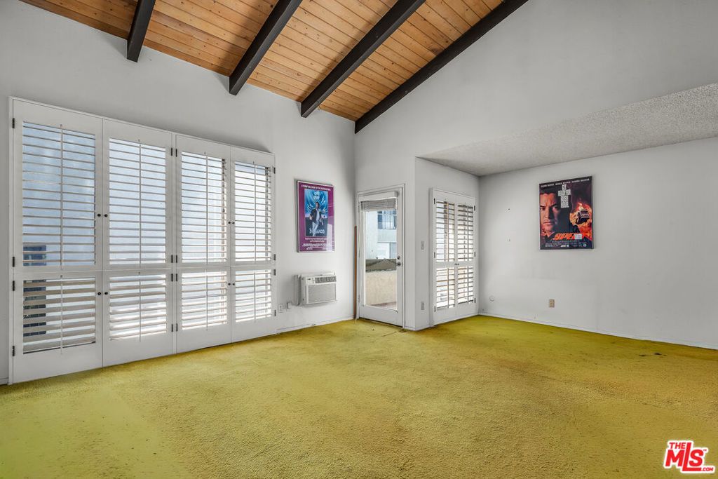 Photo of 4900 Overland Avenue #273, Culver City, CA 90230 (MLS # 25586429)