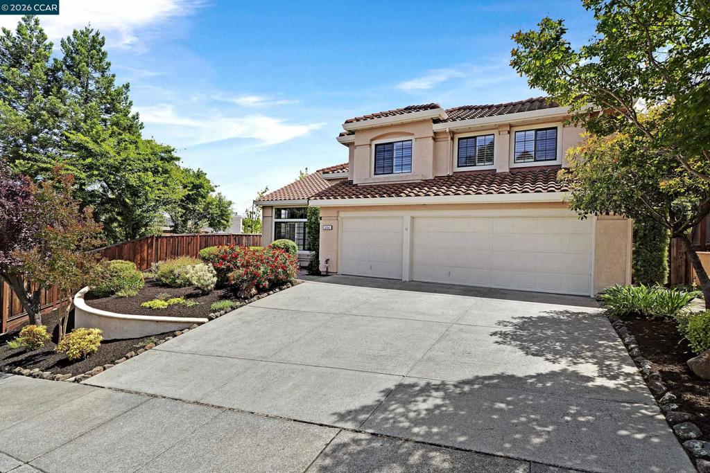 204 Vista Glen Pl