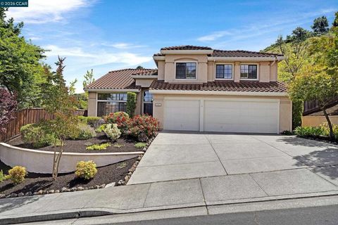 Photo of 204 Vista Glen Pl Pl, Martinez, CA 94553 (MLS # 41131931)