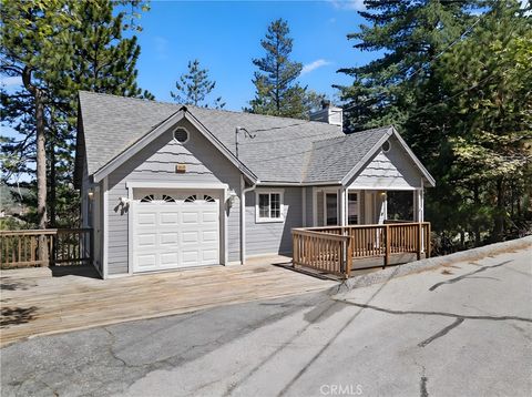 Photo of 26510 Placer Lane, Lake Arrowhead, CA 92352 (MLS # IG26077872)