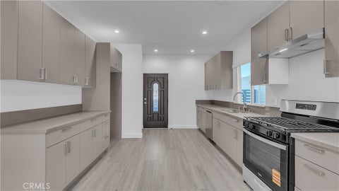 Photo of 7731 Craner Ave, Sun Valley, CA 91352 (MLS # GD26184605)