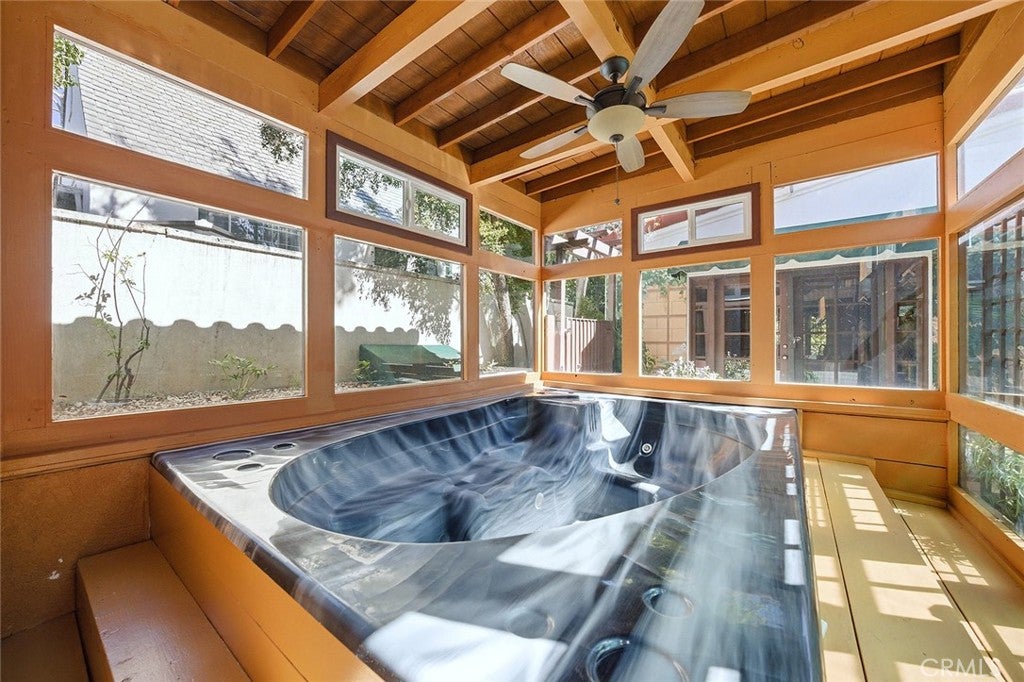 Altadena, California, 91001, United States, 6 Bedrooms Bedrooms, ,6 BathroomsBathrooms,Residential,Active,2024845