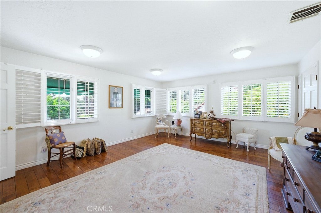Altadena, California, 91001, United States, 6 Bedrooms Bedrooms, ,6 BathroomsBathrooms,Residential,Active,2024845