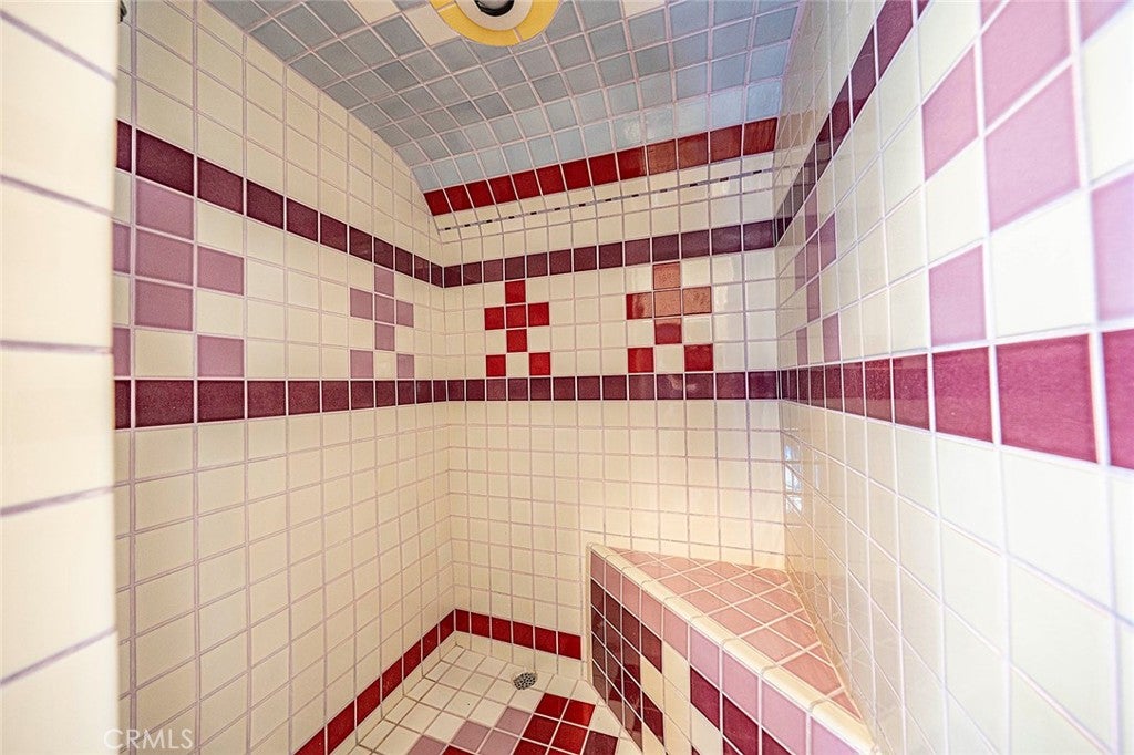 Altadena, California, 91001, United States, 6 Bedrooms Bedrooms, ,6 BathroomsBathrooms,Residential,Active,2024845