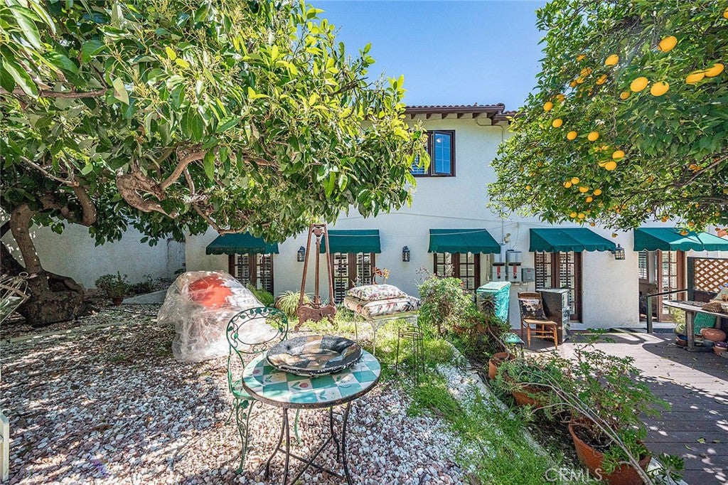 Altadena, California, 91001, United States, 6 Bedrooms Bedrooms, ,6 BathroomsBathrooms,Residential,Active,2024845