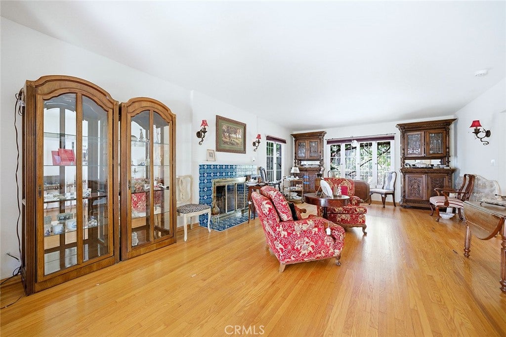 Altadena, California, 91001, United States, 6 Bedrooms Bedrooms, ,6 BathroomsBathrooms,Residential,Active,2024845