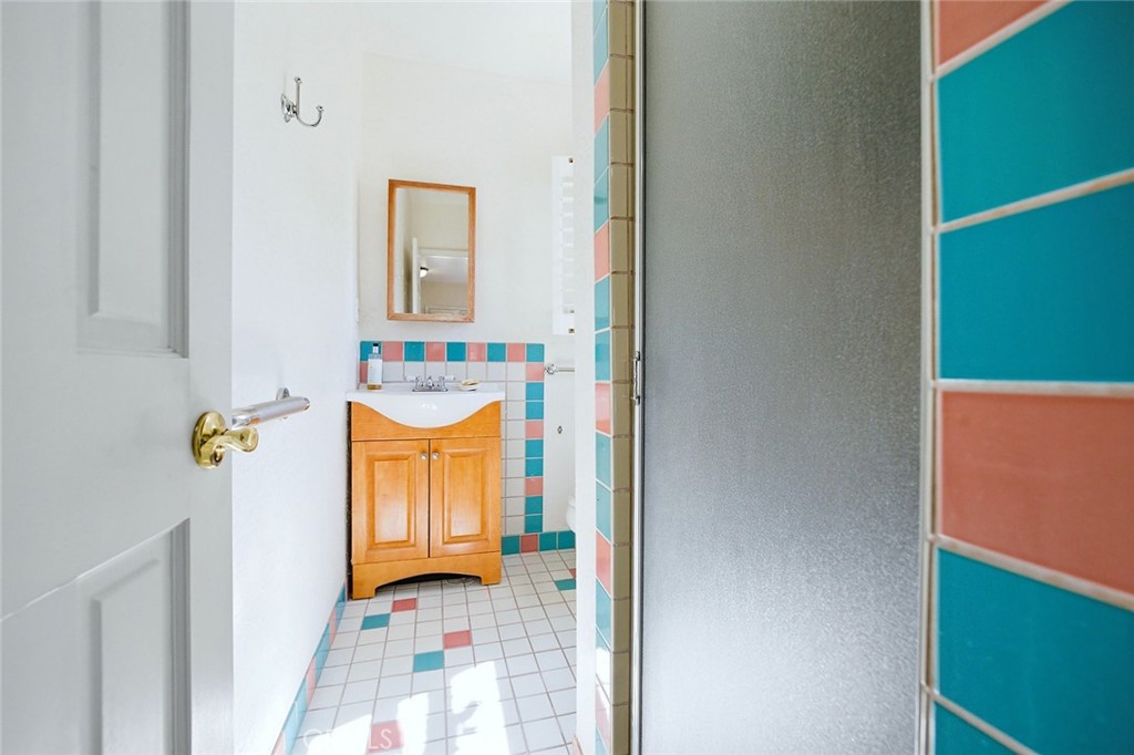 Altadena, California, 91001, United States, 6 Bedrooms Bedrooms, ,6 BathroomsBathrooms,Residential,Active,2024845