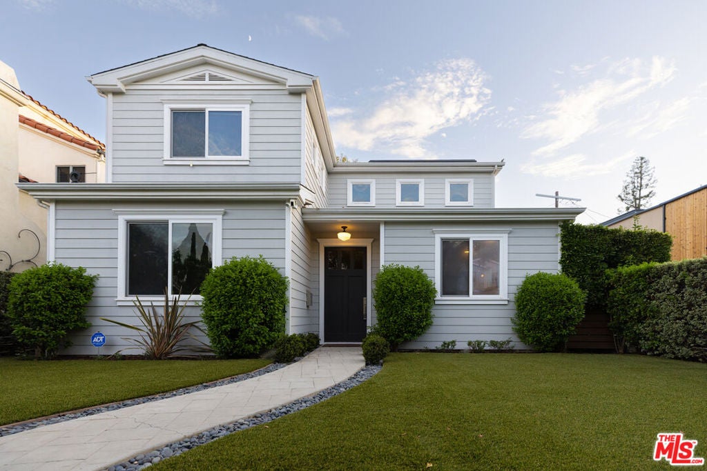 961 S Gretna Green Way, Los Angeles CA 90049