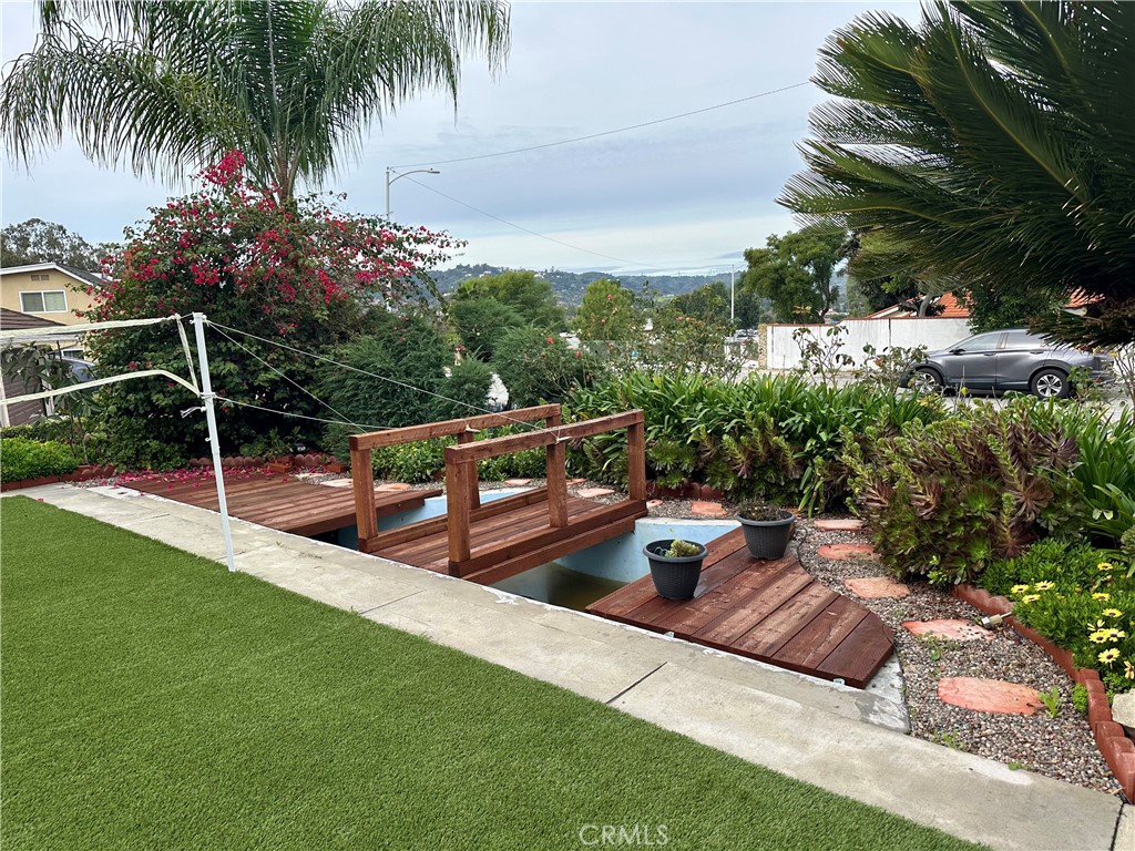 16184 Mesa Robles Dr.