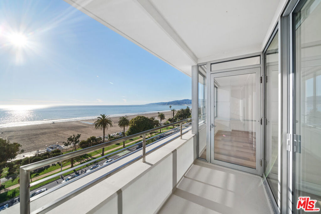 1221 W OCEAN Avenue 1206