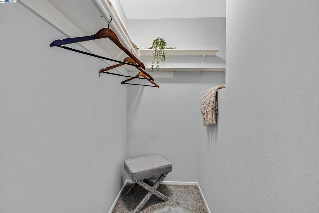 LAGUNA VISTA - Residential