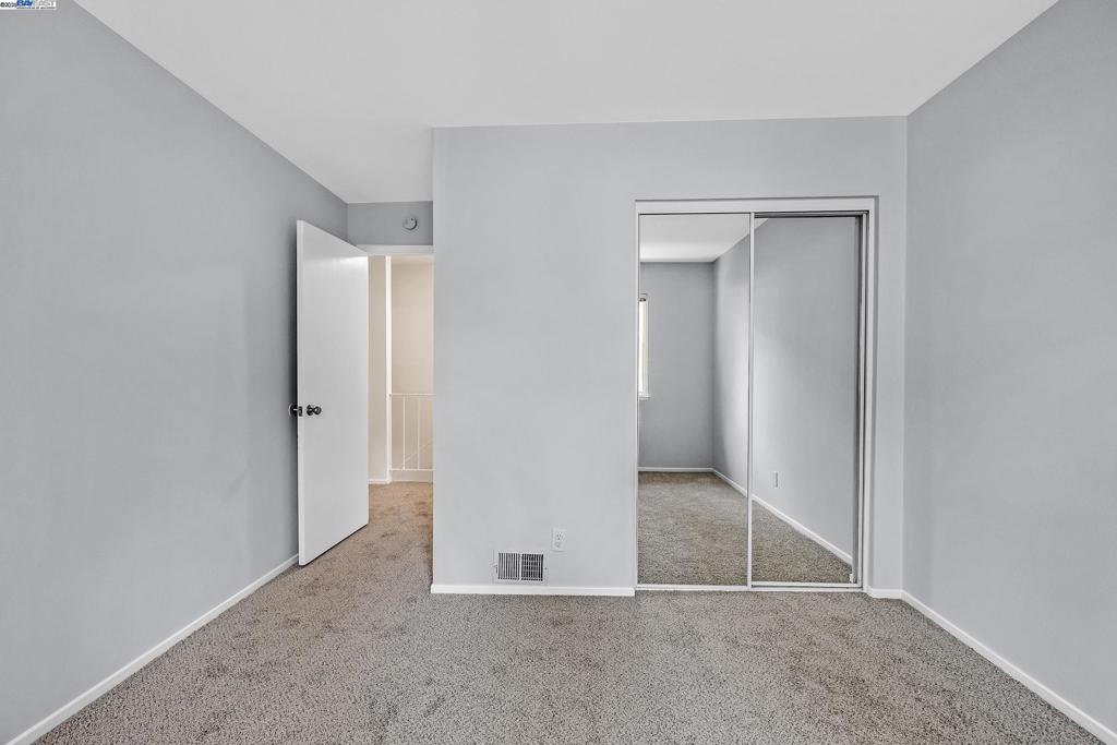 LAGUNA VISTA - Residential