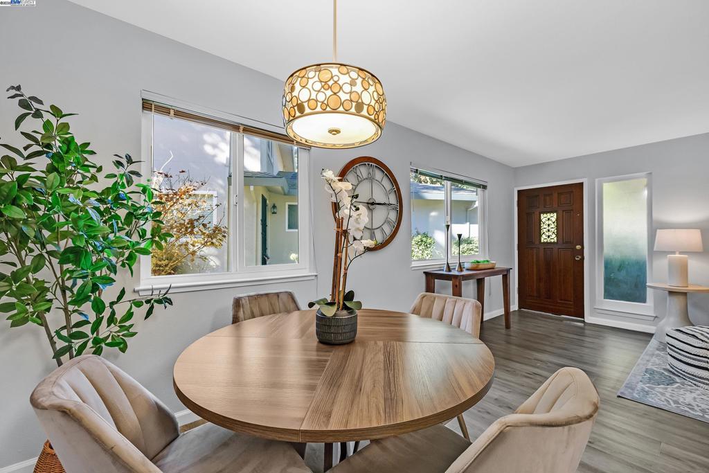 LAGUNA VISTA - Residential