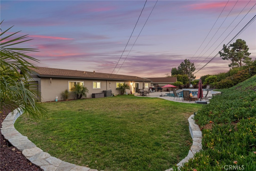 1463 Feather Avenue