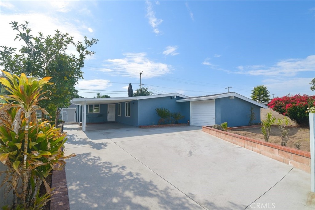 Prime Anaheim Opportunity, Just Remodeled! Welcome to 11791 Nearing Drive, Anaheim, CA 92804, a beautifully upgraded 4-bedroom, 2-bathroom home with a versatile bonus room and a more spacious living space, situated on a generous 7,200 sq. ft. lot.
This single-story residence has been remodeled throughout, offering a bright and functional layout ideal for today’s lifestyle. The spacious living areas flow seamlessly, while the updated finishes create a modern yet comfortable feel. The bonus room provides flexible space, perfect for a home office, guest room, or playroom.
Additional highlights include an attached garage, a wide driveway with ample parking, and a large backyard with endless possibilities for entertaining, gardening, or future expansion.
Located near Chapman Ave, Dale St, and Beach Blvd, this home is tucked into a quiet, established Anaheim neighborhood while still being close to schools, parks, shopping centers, dining, and major freeways for easy commuting.
This is a rare opportunity to own a move-in ready home with a large lot in the heart of Anaheim.
Agent and buyer to verify all information, including square footage, and permits.