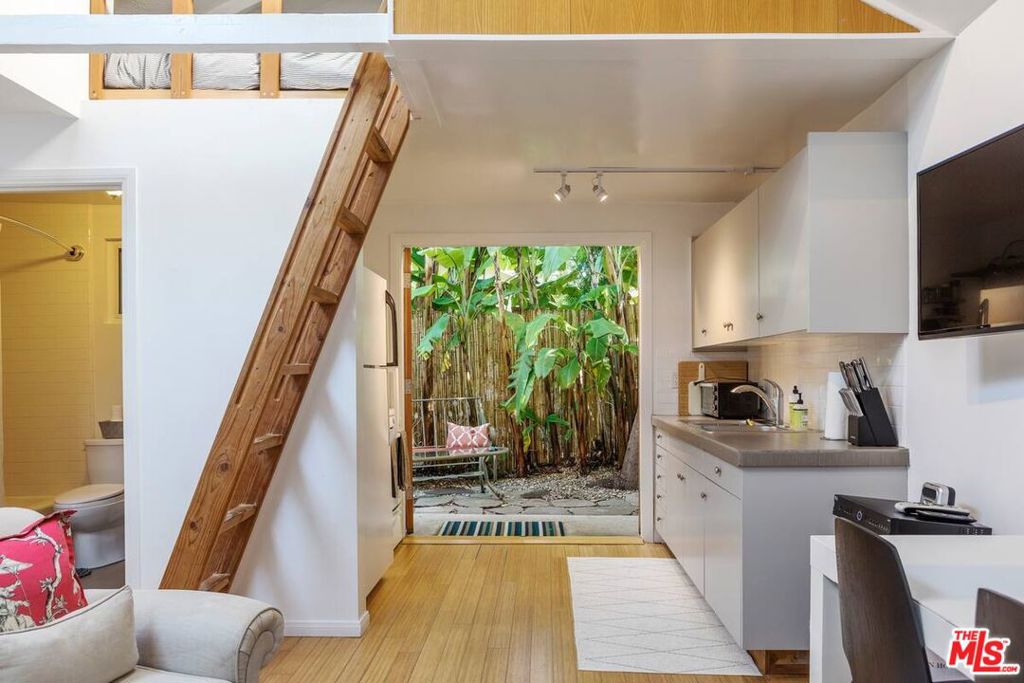 - Residential Lease