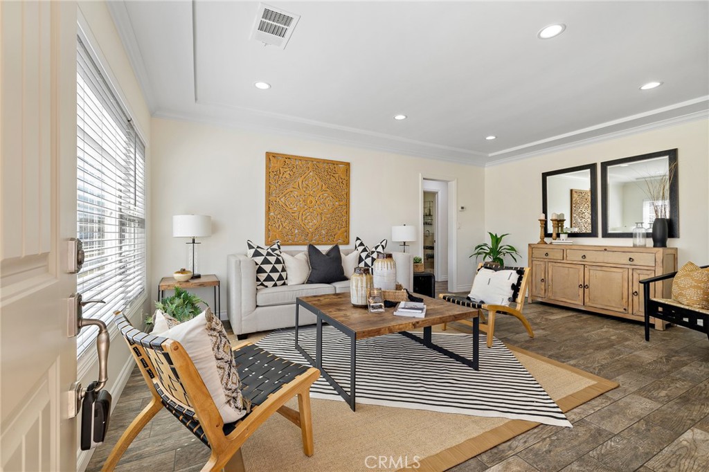 744 S 5th Street