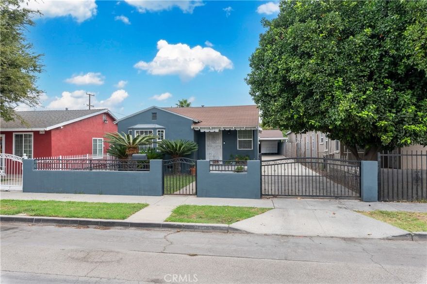 Charming Long Beach Home with ADU Potential!



Welcome to 6752 Curtis Avenue — a beautifully maintained 3-bedroom, 2-bathroom home located in the heart of North Long Beach. This inviting residence offers a comfortable open layout featuring a bright living room with tile flooring throughout, a spacious dining area, and a well-designed kitchen complete with granite countertops, ample cabinetry, and stainless-steel appliances.



The home’s thoughtful floor plan includes a bonus room, ideal for use as a home office, guest suite, or future ADU conversion for additional income potential. The long, gated driveway leads to a detached garage and provides plenty of parking space.



Enjoy a private front yard with charming curb appeal and mature landscaping. Conveniently situated near major freeways, schools, shopping, and parks — this property offers both comfort and opportunity for growth.