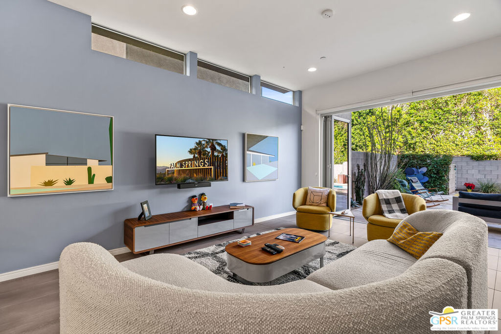 Dakota - Residential