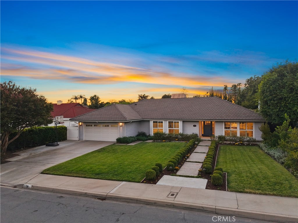 521 N Altura Road