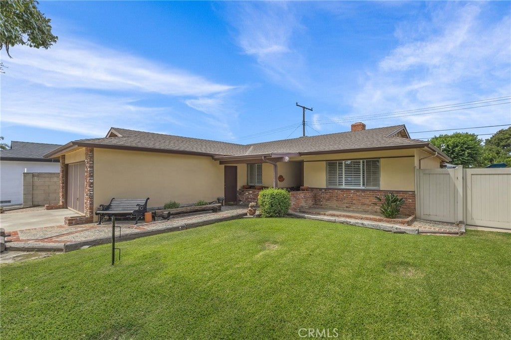 506 S Everglade
