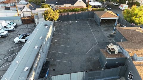 Photo of 5133 W Washington Blvd, Los Angeles, CA 90016 (MLS # GD25241384) Photo of 5133 W Washington Blvd, Los Angeles, CA 90016 (MLS # GD25241384)