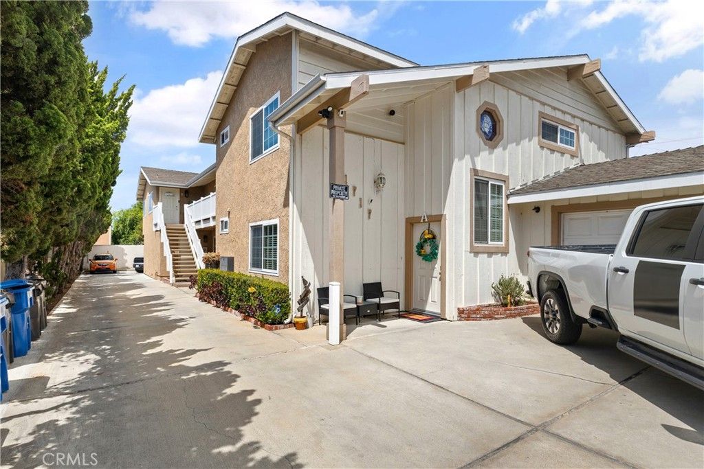 Photo of 1717 Temple Avenue, Long Beach, CA 90804 (MLS # PW25182350)