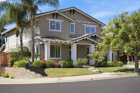 Photo of 609 Whitby Ln Ln, Brentwood, CA 94513 (MLS # 41130086)